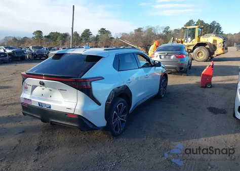 2023 Toyota Bz4X Limited z USA, uszkodzony, nr VIN JTMABACA0PA023842